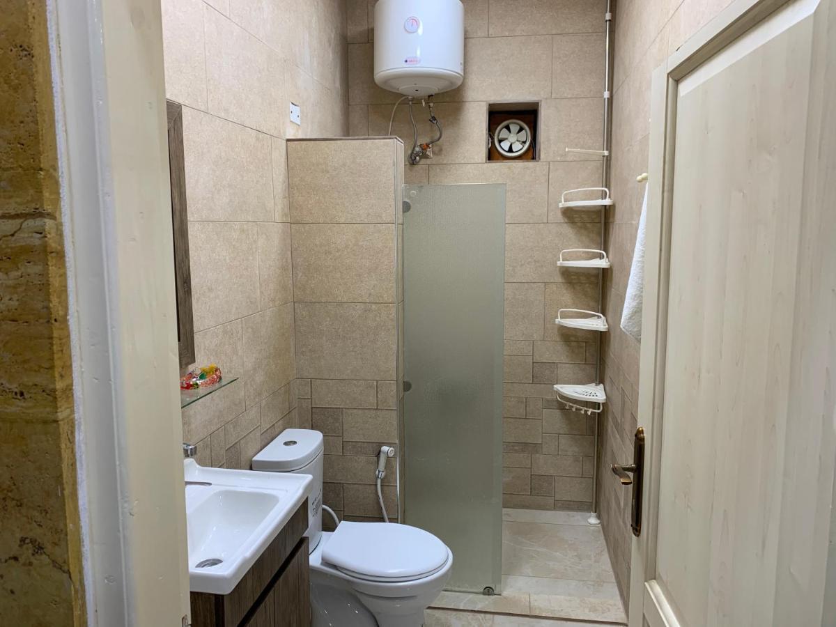 Tayoon Host Apartment Джераш Екстериор снимка